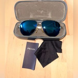 Vintage Prada Aviator Sunglasses 🕶️